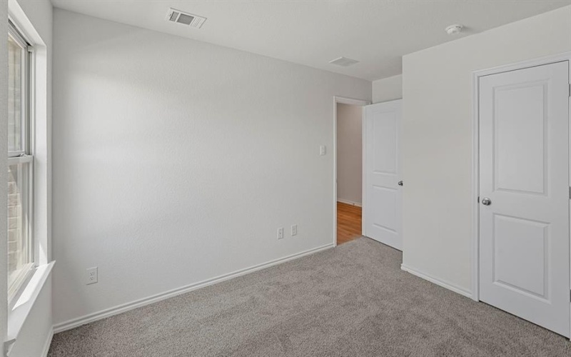 904 Barton Drive, Ennis, TX 75119, 4 Habitaciones Habitaciones , ,2 BañosBaños,Residential,En Venta,904 Barton Drive,20993274