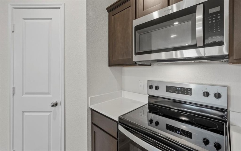 904 Barton Drive, Ennis, TX 75119, 4 Habitaciones Habitaciones , ,2 BañosBaños,Residential,En Venta,904 Barton Drive,20993274