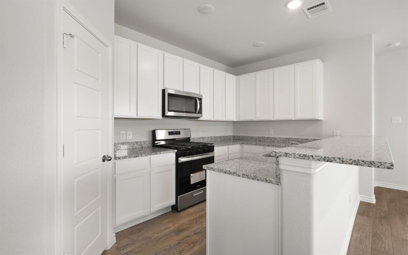 7016 Trestle Street, Fort Worth, TX 76036, 3 Bedrooms Bedrooms, ,2 BathroomsBathrooms,Residential,For Sale,7016 Trestle Street,20993366