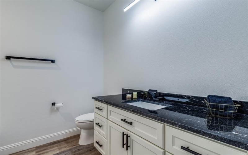 8219 Elam Road, Dallas, TX 75217, 4 Bedrooms Bedrooms, ,2 BathroomsBathrooms,Residential,For Sale,8219 Elam Road,20993415