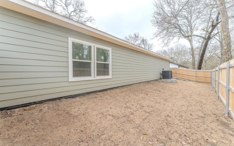 101 Inca Trail, Mabank, TX 75156, 3 Bedrooms Bedrooms, ,2 BathroomsBathrooms,Residential,For Sale,101 Inca Trail,20993428