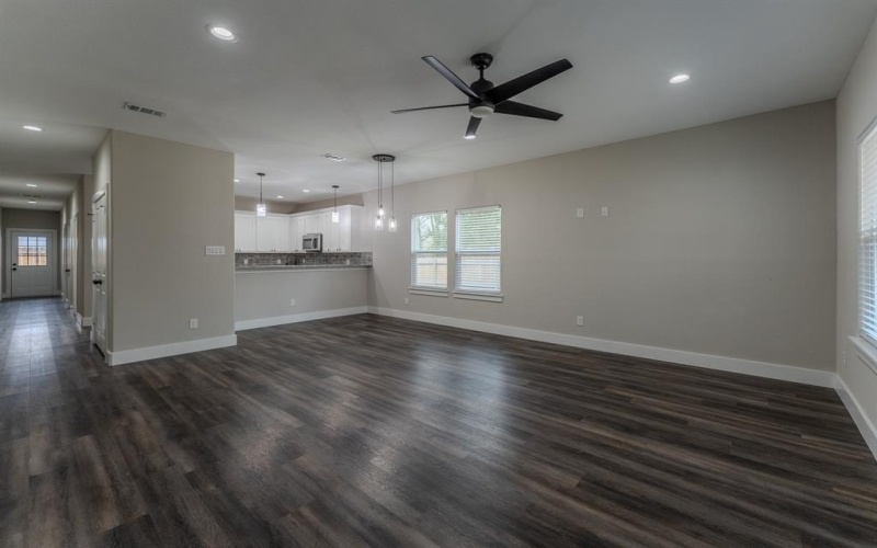 101 Inca Trail, Mabank, TX 75156, 3 Bedrooms Bedrooms, ,2 BathroomsBathrooms,Residential,For Sale,101 Inca Trail,20993428