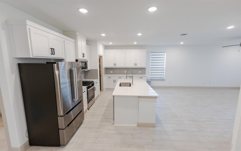 3009 Isla Terrace, Princeton, TX 75407, 4 Bedrooms Bedrooms, ,2 BathroomsBathrooms,Residential,For Sale,3009 Isla Terrace,20993482