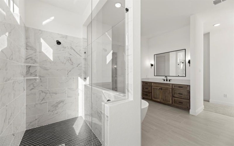 3103 Bexar Street, Rockwall, TX 75032, 4 Habitaciones Habitaciones , ,5 BañosBaños,Residential,En Venta,3103 Bexar Street,0,20993569