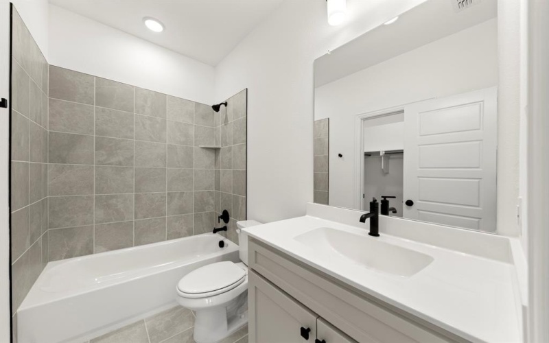 3103 Bexar Street, Rockwall, TX 75032, 4 Bedrooms Bedrooms, ,5 BathroomsBathrooms,Residential,For Sale,3103 Bexar Street,0,20993569