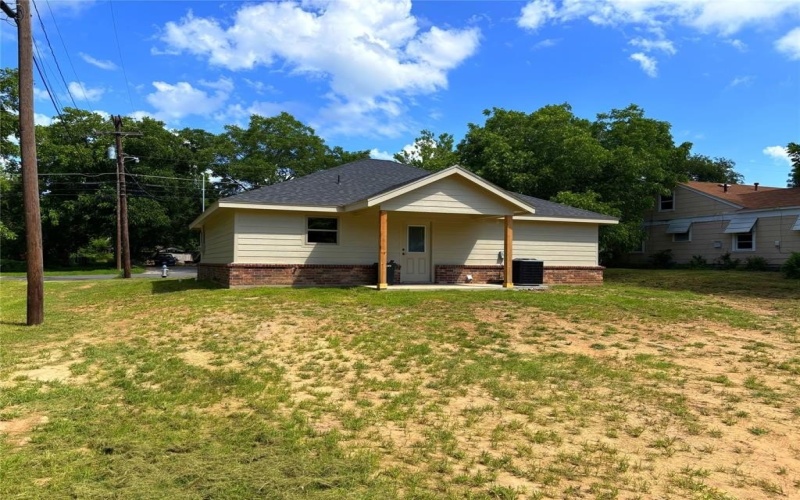 803 Hulme Street, Bowie, TX 76230, 2 Bedrooms Bedrooms, ,2 BathroomsBathrooms,Residential,For Sale,803 Hulme Street,20993612