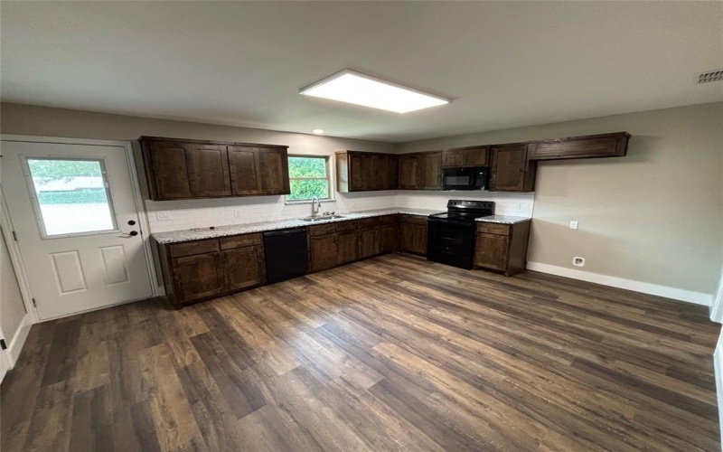 803 Hulme Street, Bowie, TX 76230, 2 Bedrooms Bedrooms, ,2 BathroomsBathrooms,Residential,For Sale,803 Hulme Street,20993612