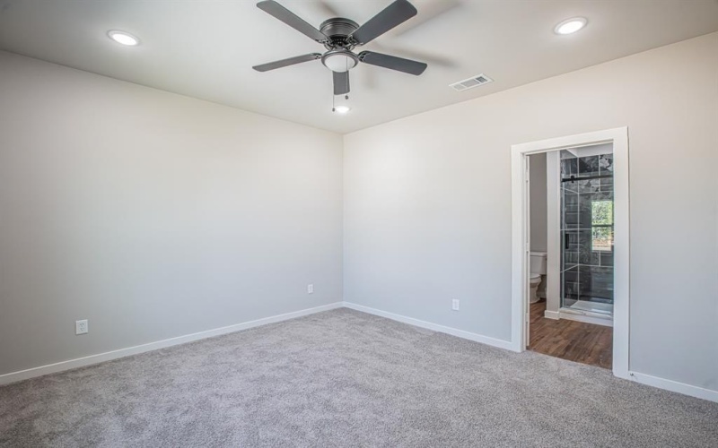 124 Brookview Drive, Bridgeport, TX 76426, 4 Bedrooms Bedrooms, ,2 BathroomsBathrooms,Residential,For Sale,124 Brookview Drive,20985664