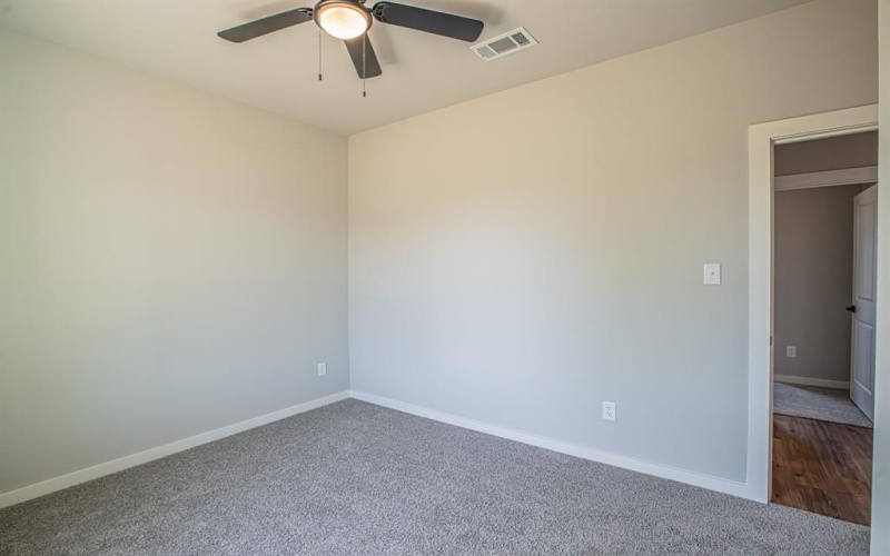 124 Brookview Drive, Bridgeport, TX 76426, 4 Bedrooms Bedrooms, ,2 BathroomsBathrooms,Residential,For Sale,124 Brookview Drive,20985664