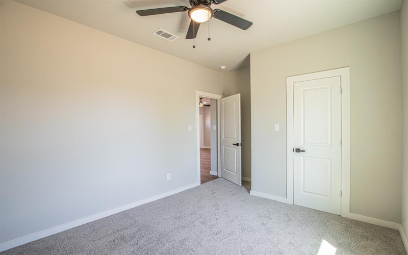 124 Brookview Drive, Bridgeport, TX 76426, 4 Bedrooms Bedrooms, ,2 BathroomsBathrooms,Residential,For Sale,124 Brookview Drive,20985664