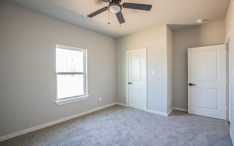 124 Brookview Drive, Bridgeport, TX 76426, 4 Bedrooms Bedrooms, ,2 BathroomsBathrooms,Residential,For Sale,124 Brookview Drive,20985664