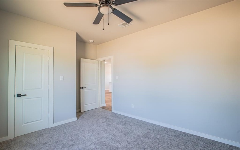 124 Brookview Drive, Bridgeport, TX 76426, 4 Bedrooms Bedrooms, ,2 BathroomsBathrooms,Residential,For Sale,124 Brookview Drive,20985664