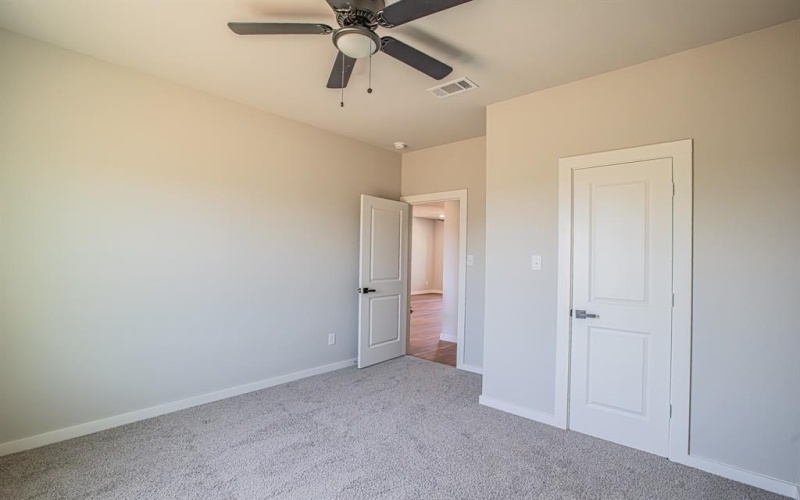 124 Brookview Drive, Bridgeport, TX 76426, 4 Bedrooms Bedrooms, ,2 BathroomsBathrooms,Residential,For Sale,124 Brookview Drive,20985664