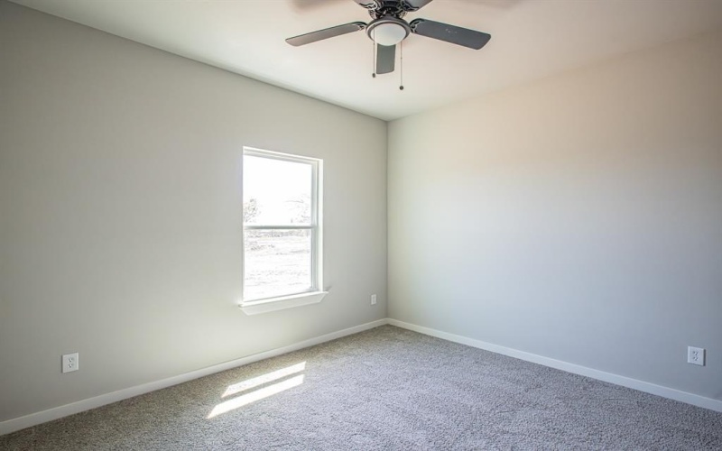 124 Brookview Drive, Bridgeport, TX 76426, 4 Bedrooms Bedrooms, ,2 BathroomsBathrooms,Residential,For Sale,124 Brookview Drive,20985664