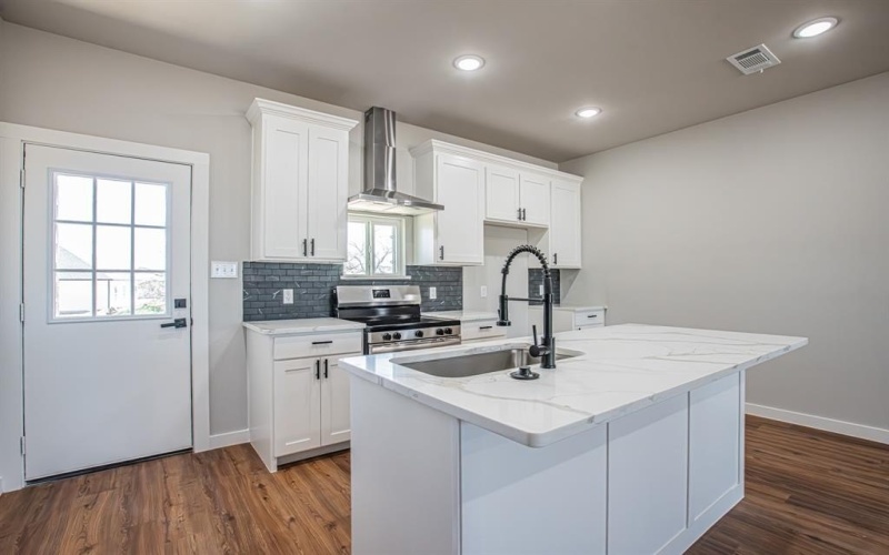 124 Brookview Drive, Bridgeport, TX 76426, 4 Bedrooms Bedrooms, ,2 BathroomsBathrooms,Residential,For Sale,124 Brookview Drive,20985664