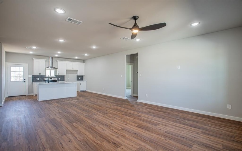 124 Brookview Drive, Bridgeport, TX 76426, 4 Bedrooms Bedrooms, ,2 BathroomsBathrooms,Residential,For Sale,124 Brookview Drive,20985664