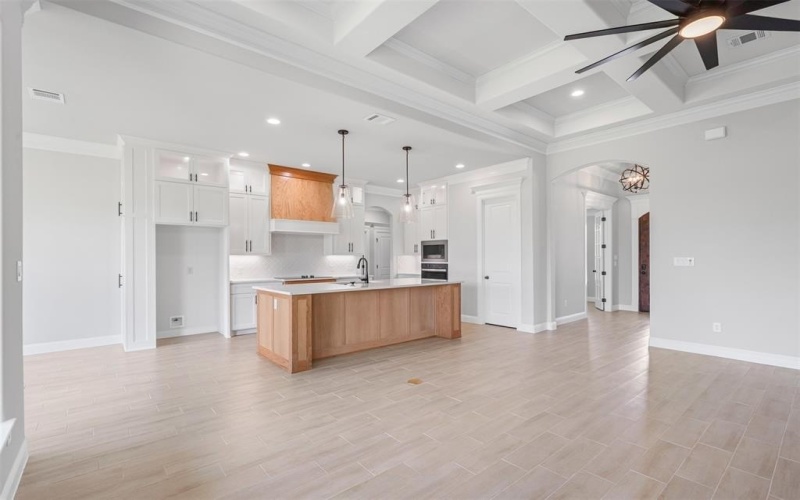 2172 Middlewood Circle, Granbury, TX 76049, 5 Bedrooms Bedrooms, ,2 BathroomsBathrooms,Residential,For Sale,2172 Middlewood Circle,20987084