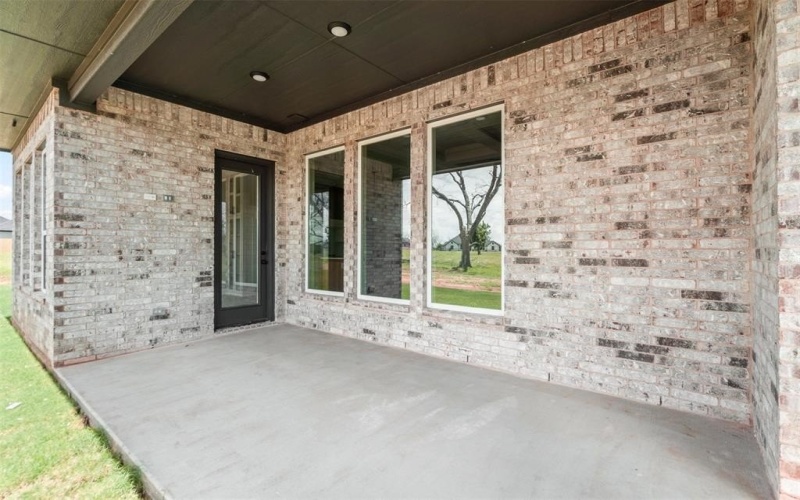 2172 Middlewood Circle, Granbury, TX 76049, 5 Bedrooms Bedrooms, ,2 BathroomsBathrooms,Residential,For Sale,2172 Middlewood Circle,20987084