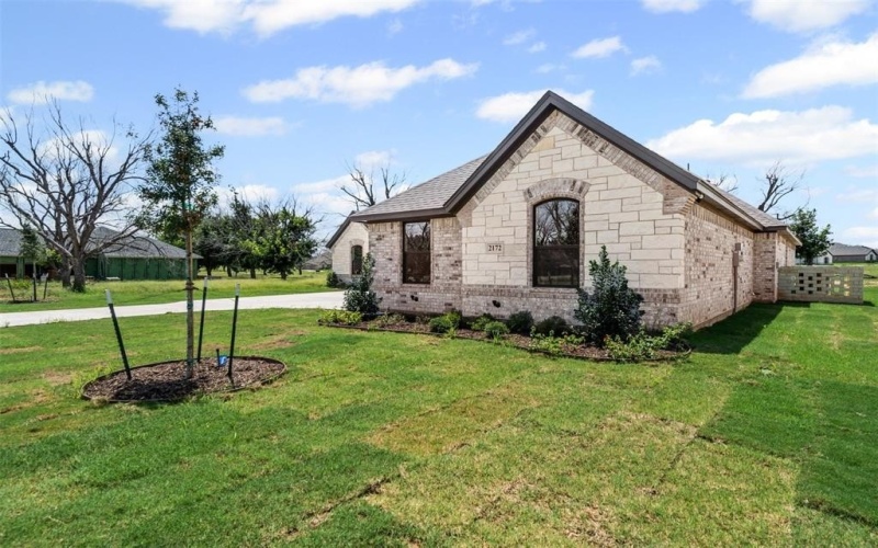 2172 Middlewood Circle, Granbury, TX 76049, 5 Bedrooms Bedrooms, ,2 BathroomsBathrooms,Residential,For Sale,2172 Middlewood Circle,20987084
