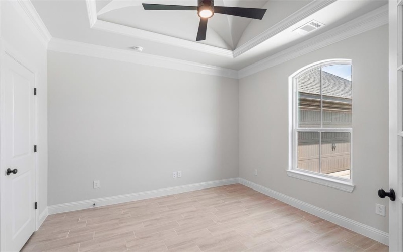 2172 Middlewood Circle, Granbury, TX 76049, 5 Bedrooms Bedrooms, ,2 BathroomsBathrooms,Residential,For Sale,2172 Middlewood Circle,20987084