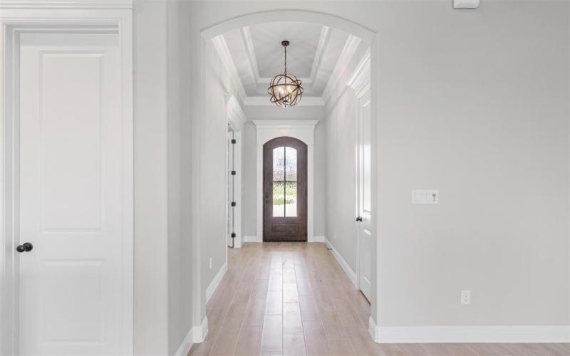 2172 Middlewood Circle, Granbury, TX 76049, 5 Bedrooms Bedrooms, ,2 BathroomsBathrooms,Residential,For Sale,2172 Middlewood Circle,20987084