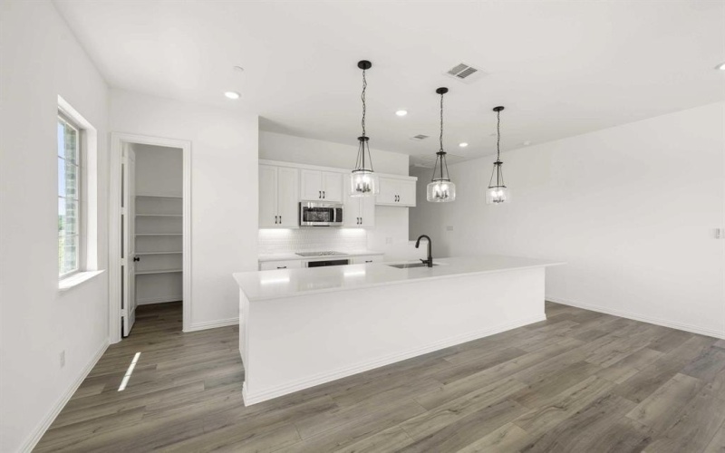 632 Big Bend, Mansfield, TX 76063, 3 Bedrooms Bedrooms, ,2 BathroomsBathrooms,Residential,For Sale,632 Big Bend,0,20987328