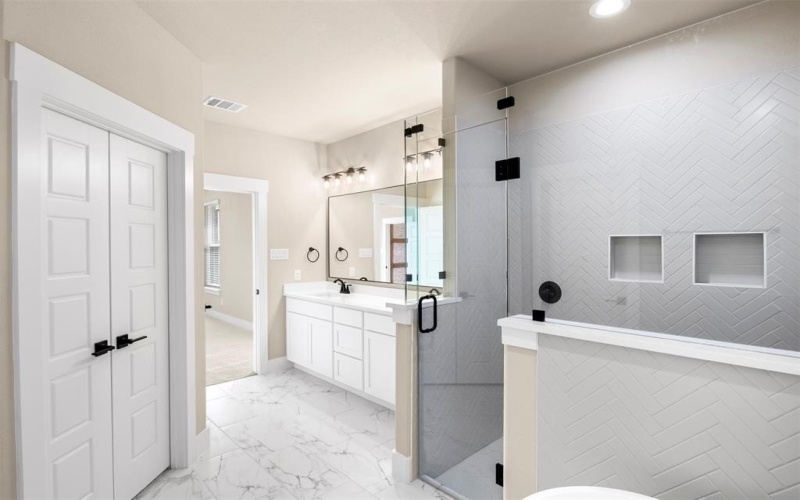 607 Escovedo Drive, Italy, TX 76651, 4 Habitaciones Habitaciones , ,2 BañosBaños,Residential,En Venta,607 Escovedo Drive,0,20988177