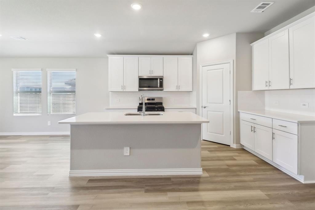 503 Stagg Street, McKinney, TX 75069, 4 Bedrooms Bedrooms, ,3 BathroomsBathrooms,Residential,For Sale,503 Stagg Street,20990928