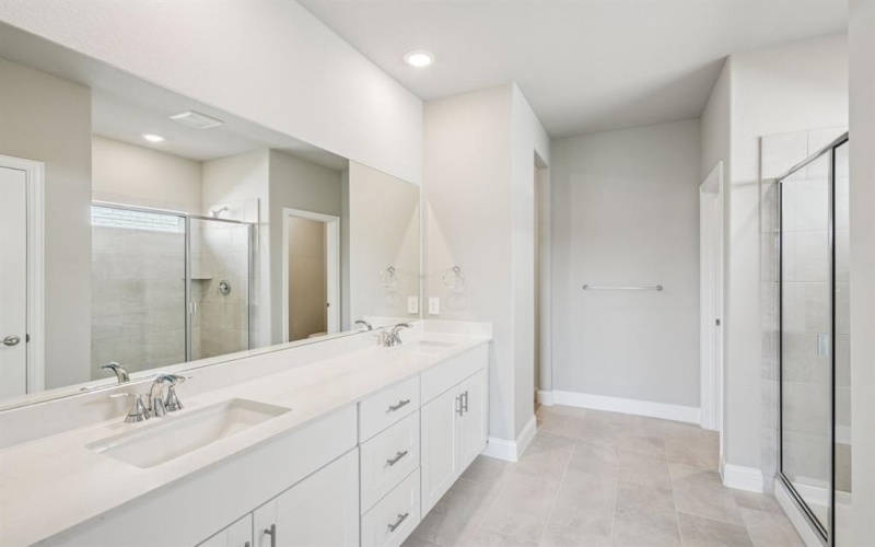 6625 Creek Edge Circle, Fort Worth, TX 76036, 5 Bedrooms Bedrooms, ,3 BathroomsBathrooms,Residential,For Sale,6625 Creek Edge Circle,0,20991095