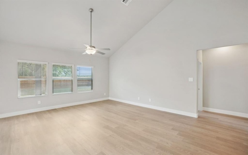 6601 Creek Edge Circle, Fort Worth, TX 76036, 5 Habitaciones Habitaciones , ,3 BañosBaños,Residential,En Venta,6601 Creek Edge Circle,20992014