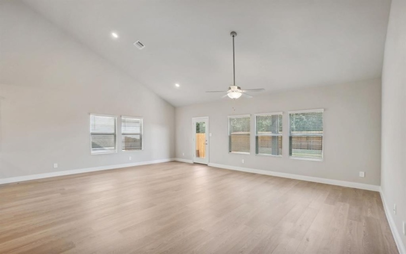 6601 Creek Edge Circle, Fort Worth, TX 76036, 5 Habitaciones Habitaciones , ,3 BañosBaños,Residential,En Venta,6601 Creek Edge Circle,20992014