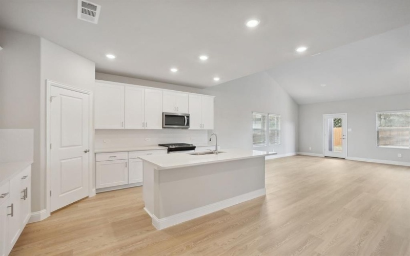 6601 Creek Edge Circle, Fort Worth, TX 76036, 5 Habitaciones Habitaciones , ,3 BañosBaños,Residential,En Venta,6601 Creek Edge Circle,20992014