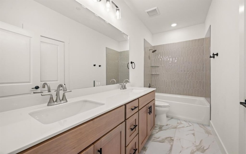2612 Red Tailed Hawk Lane, McKinney, TX 75071, 3 Bedrooms Bedrooms, ,2 BathroomsBathrooms,Residential,For Sale,2612 Red Tailed Hawk Lane,20992286