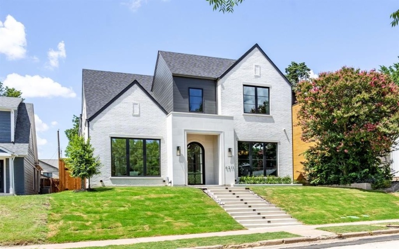 6211 Llano Avenue, Dallas, TX 75214, 4 Bedrooms Bedrooms, ,5 BathroomsBathrooms,Residential,For Sale,6211 Llano Avenue,20992314
