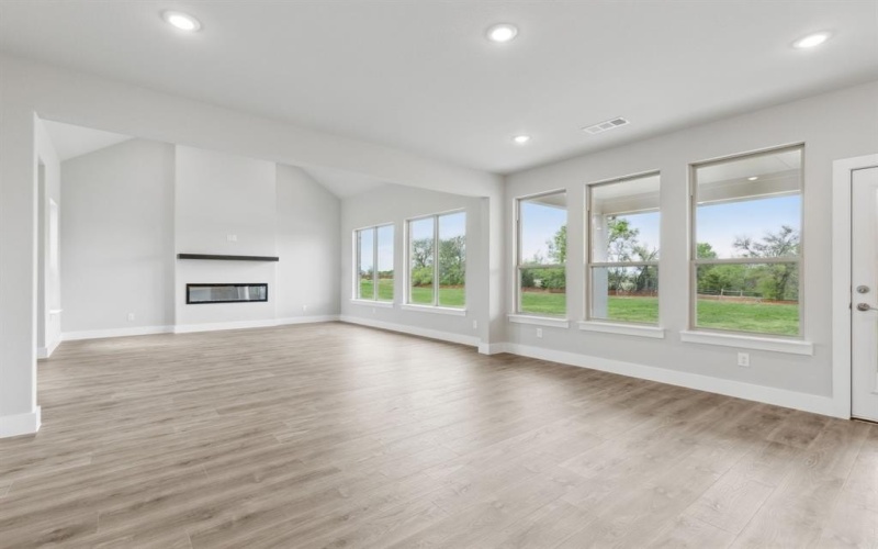 136 Swan Lake Drive, Waxahachie, TX 75165, 4 Bedrooms Bedrooms, ,3 BathroomsBathrooms,Residential,For Sale,136 Swan Lake Drive,20992962