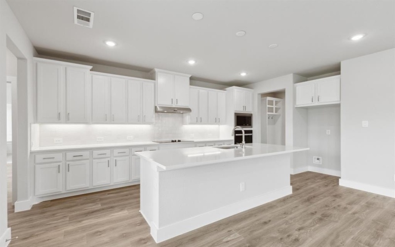 136 Swan Lake Drive, Waxahachie, TX 75165, 4 Bedrooms Bedrooms, ,3 BathroomsBathrooms,Residential,For Sale,136 Swan Lake Drive,20992962