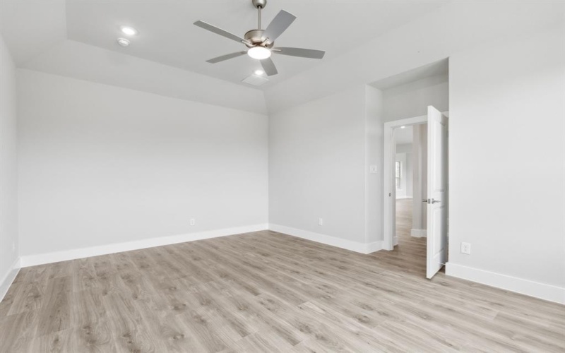 136 Swan Lake Drive, Waxahachie, TX 75165, 4 Bedrooms Bedrooms, ,3 BathroomsBathrooms,Residential,For Sale,136 Swan Lake Drive,20992962