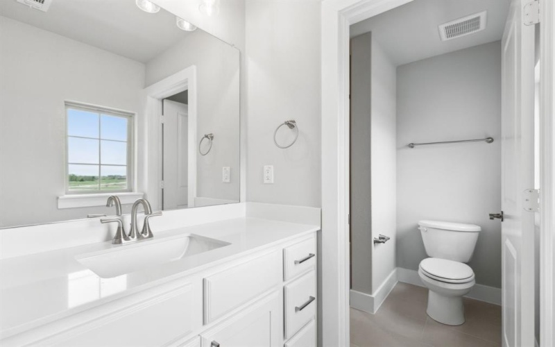 136 Swan Lake Drive, Waxahachie, TX 75165, 4 Bedrooms Bedrooms, ,3 BathroomsBathrooms,Residential,For Sale,136 Swan Lake Drive,20992962