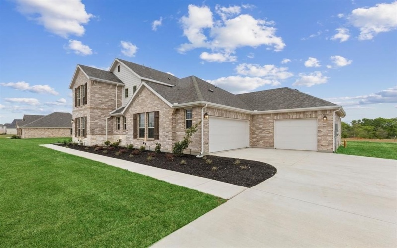 136 Swan Lake Drive, Waxahachie, TX 75165, 4 Bedrooms Bedrooms, ,3 BathroomsBathrooms,Residential,For Sale,136 Swan Lake Drive,20992962
