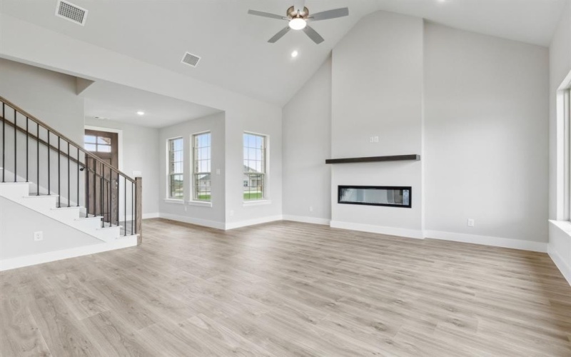 136 Swan Lake Drive, Waxahachie, TX 75165, 4 Bedrooms Bedrooms, ,3 BathroomsBathrooms,Residential,For Sale,136 Swan Lake Drive,20992962