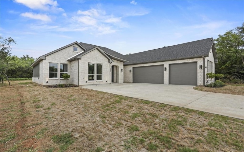 23116 Greenbriar Drive, Whitney, TX 76692, 3 Bedrooms Bedrooms, ,2 BathroomsBathrooms,Residential,For Sale,23116 Greenbriar Drive,0,20993021