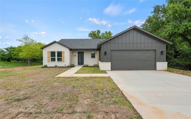 34010 Stonewood Drive, Whitney, TX 76692, 3 Bedrooms Bedrooms, ,2 BathroomsBathrooms,Residential,For Sale,34010 Stonewood Drive,20993134