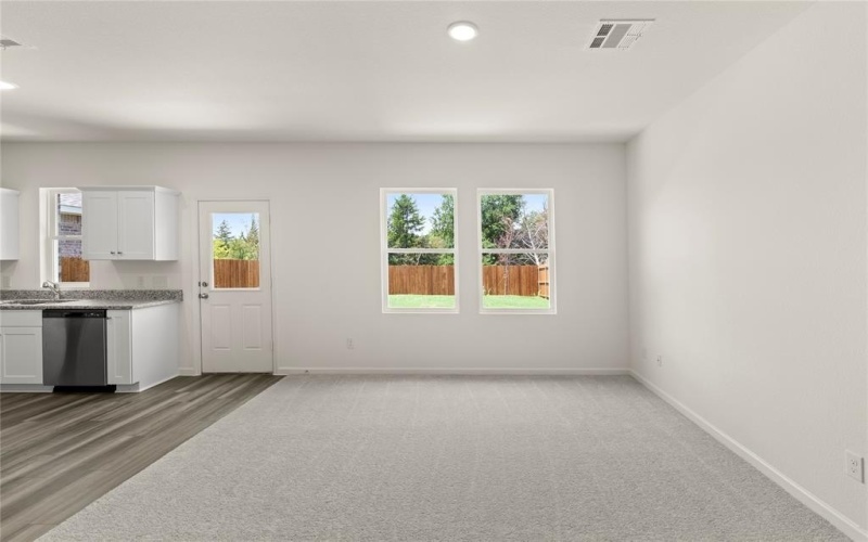 2107 Burnwood Street, Melissa, TX 75454, 3 Bedrooms Bedrooms, ,2 BathroomsBathrooms,Residential,For Sale,2107 Burnwood Street,0,20993647