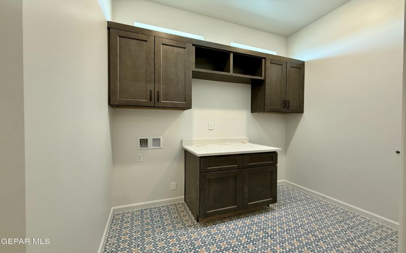 320 Roper Lane, Clint, TX 79836, 4 Habitaciones Habitaciones , ,3 BañosBaños,Residential,En Venta,320 Roper Lane,0,884293