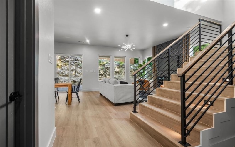 912 Brookwood, Dallas, TX 75224, 4 Bedrooms Bedrooms, ,3 BathroomsBathrooms,Residential,For Sale,912 Brookwood,20993797