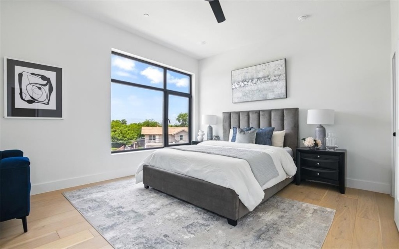 430 E 8th #201, Dallas, TX 75203, 2 Bedrooms Bedrooms, ,2 BathroomsBathrooms,Residential,For Sale,430 E 8th,20993874