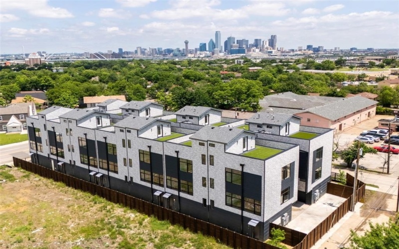 430 E 8th #201, Dallas, TX 75203, 2 Bedrooms Bedrooms, ,2 BathroomsBathrooms,Residential,For Sale,430 E 8th,20993874