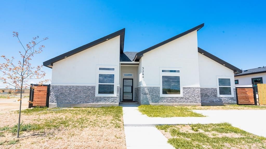 3244 Ethel, Eagle Pass, TX 78852, 3 Bedrooms Bedrooms, ,2 BathroomsBathrooms,Residential,For Sale,3244 Ethel,81246