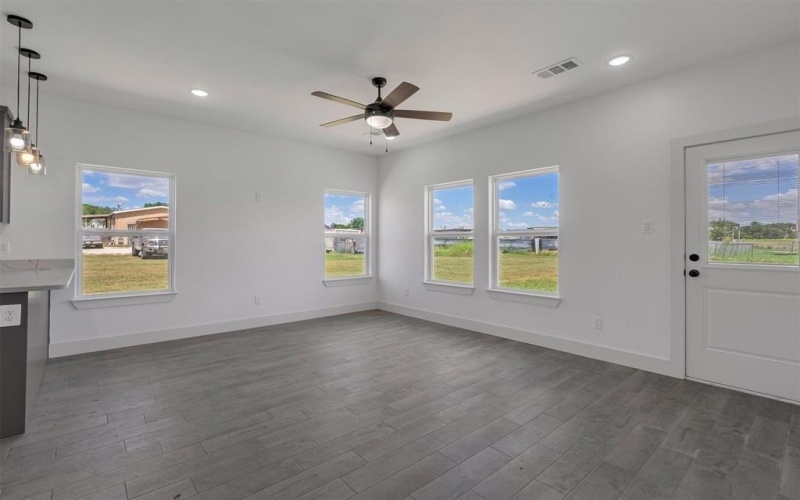 512 Don Lane, Itasca, TX 76055, 3 Bedrooms Bedrooms, ,2 BathroomsBathrooms,Residential,For Sale,512 Don Lane,20993980