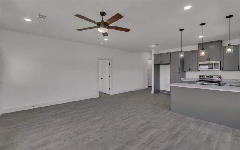 512 Don Lane, Itasca, TX 76055, 3 Bedrooms Bedrooms, ,2 BathroomsBathrooms,Residential,For Sale,512 Don Lane,20993980